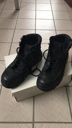 Te koop WANDELSCHOENEN (LAARZEN) maat:42, Gedragen