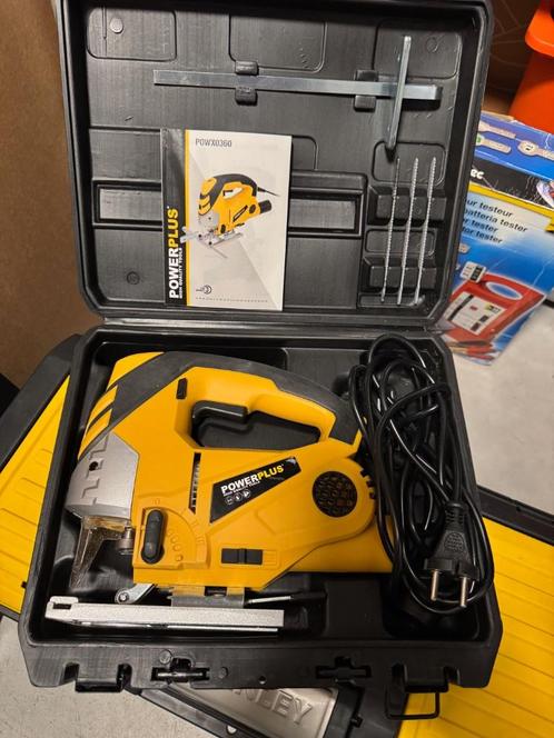 Scie-Sauteuse avec Coffret PowerPlus, Zakelijke goederen, Machines en Bouw | Houtbewerking, Ophalen
