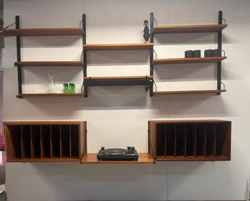 Poul Cadovius by Royal System vintage modulair wandsysteem beschikbaar voor biedingen
