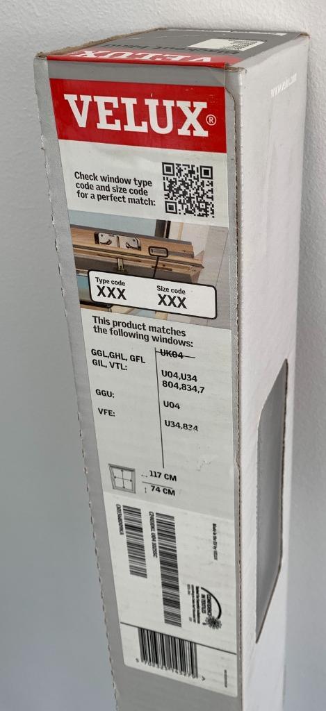 VELUX wit verduisterend rolgordijn DKL voor U04, Huis en Inrichting, Stoffering | Gordijnen en Lamellen, Nieuw, Wit, Ophalen