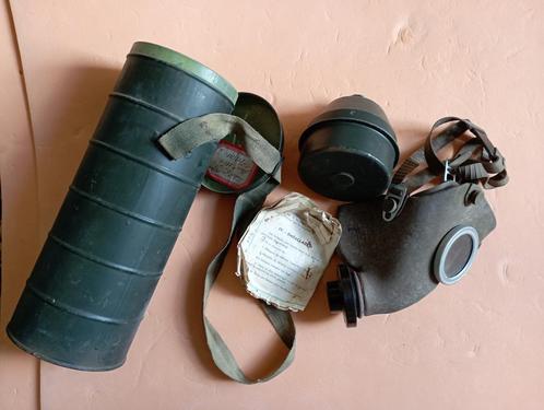447) gasmasker L702 ( multifunctioneel item ), Verzamelen, Militaria | Tweede Wereldoorlog, Landmacht, Overige typen, Ophalen of Verzenden