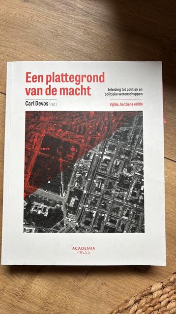 Een plattegrond van de macht Carl Devos beschikbaar voor biedingen