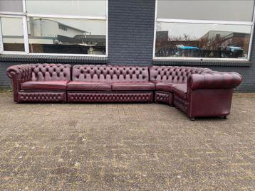 Chesterfield hoe zetel oxblood rood GRATIS GELEVERD  beschikbaar voor biedingen