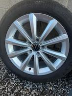 Originele VW winterbandenset, 215 mm, Banden en Velgen, Nieuw, 17 inch