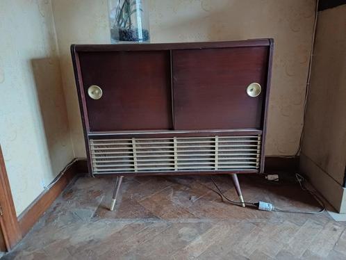 meuble hifi vintage rénové usb blutooth, Antiek en Kunst, Antiek | Tv's en Audio, Ophalen of Verzenden