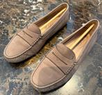 Tod's Gommino Loafers Driving Shoes maat 37, Bruin, Instappers, Ophalen of Verzenden, Gedragen