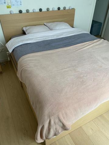 Lit double Ikea, Queen size, Beige, Comme neuf, Enlèvement