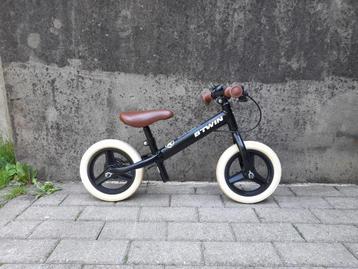 10" B'TWIN RUNRIDE 520 CRUISER kinderfiets/loopfiets beschikbaar voor biedingen