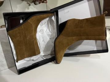 Suede laarzen MANGO maat 42 beschikbaar voor biedingen