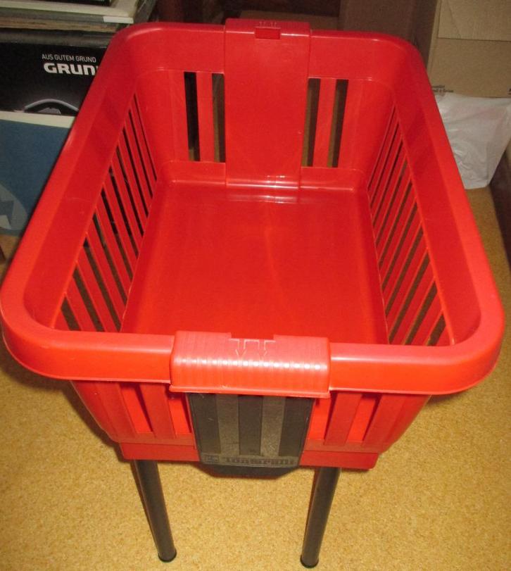 Wasmand Tontarelli, met uitklapbare poten, rugsparend, Huis en Inrichting, Woonaccessoires | Schalen en Manden, Zo goed als nieuw