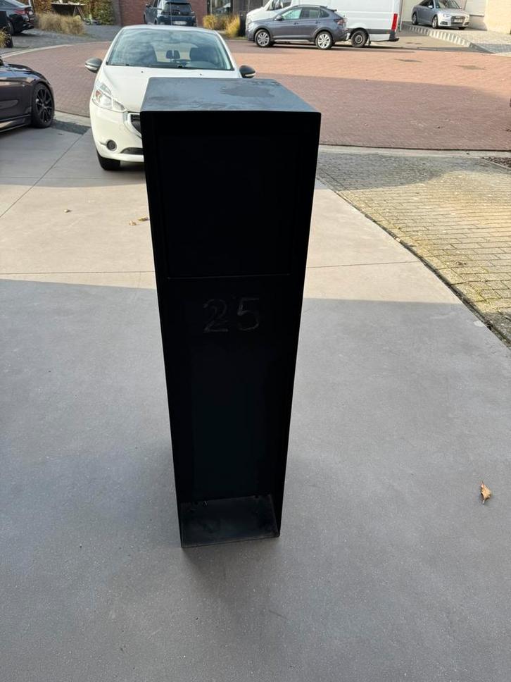 Gelakte stalen pakketbrievenbus te koop, Huis en Inrichting, Woonaccessoires | Zuilen en Pilaren, Zo goed als nieuw, Ophalen