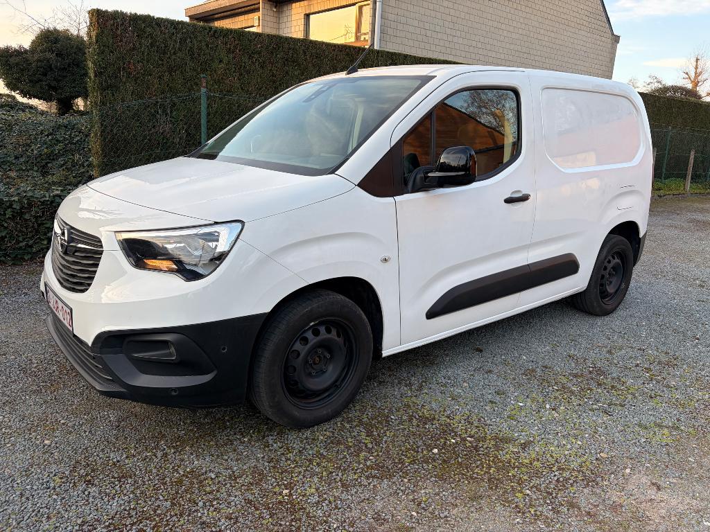 Opel Combo ‘22 1.2i 80k km Partner, rifter,Berlingo Tepee, Voorwielaandrijving, Wit, 5 deurs, Particulier