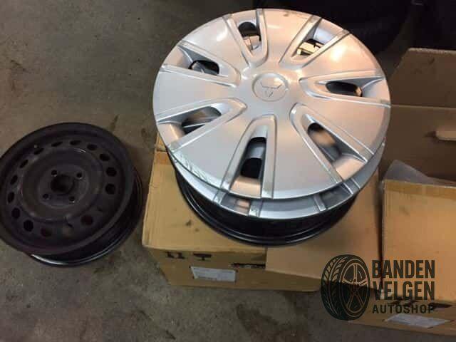 Mitsubishi Spacestar 4 x Velg na 2012 Velgen 4 x 100 14 Inch, 14 inch, Gebruikt, Velg(en), -
