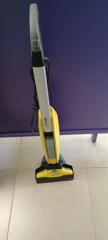 Karcher vloerreiniger, Bricolage & Construction, Matériel de nettoyage, Enlèvement ou Envoi, Comme neuf, Machine de nettoyage à brosse