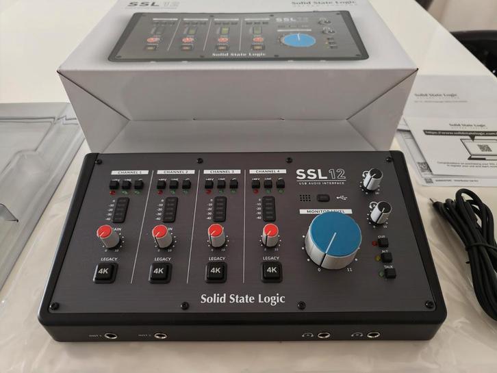 SSL 12 USB Audio Interface - NIEUW in verpakking + Decksaver, Muziek en Instrumenten, Mengpanelen, Nieuw, Microfooningang, Ophalen of Verzenden