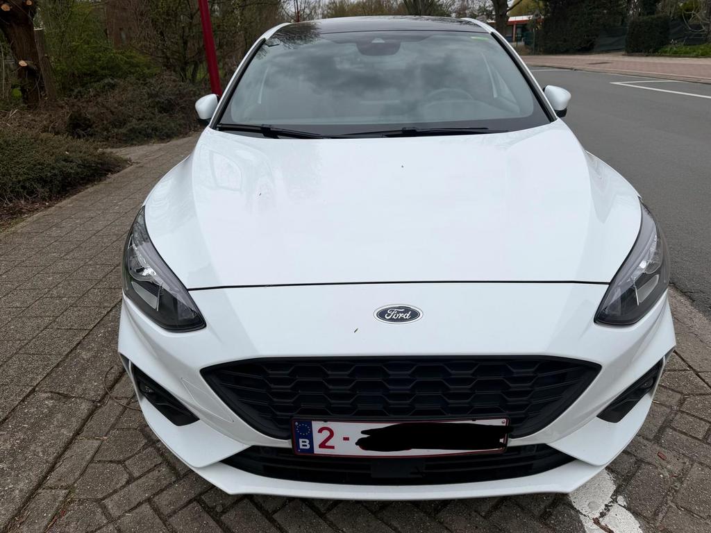 Ford Focus 1.5 tdci Perfecte staat! 134.400Km, Auto's, 4 cilinders, Wit, Particulier, Panoramadak