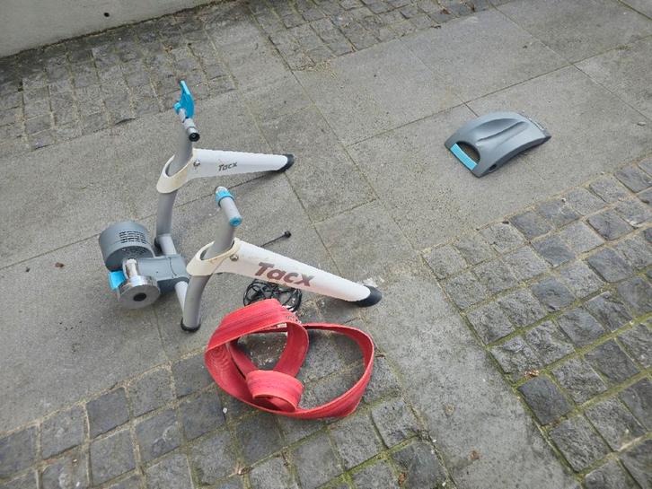 Home Trainer Tacx Flow, Sport en Fitness, Wielrennen, Ophalen