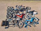 Te koop partij Puch Tomos onderdelen oldtimer brommer frame, Fietsen en Brommers, Ophalen, Gebruikt, Frame, Overige merken