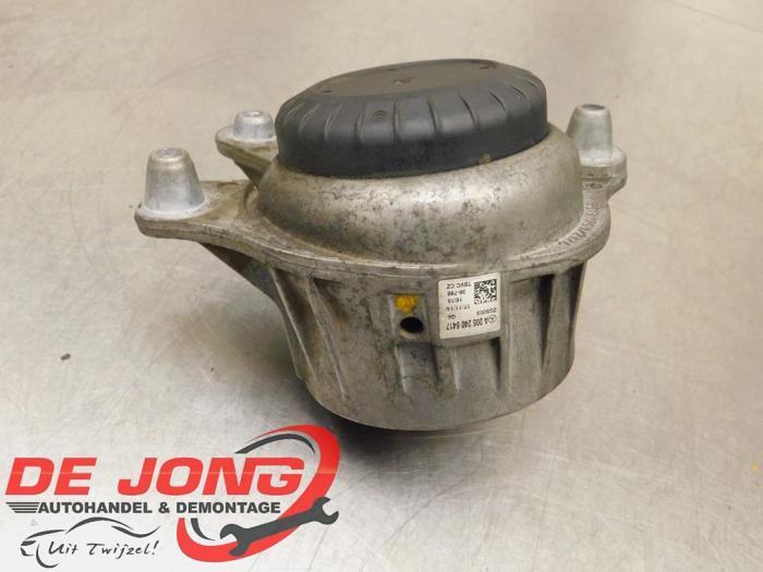 Support moteur d'un Mercedes C-Klasse, Autos : Pièces & Accessoires, Suspension & Châssis, Mercedes-Benz, Utilisé, 3 mois de garantie