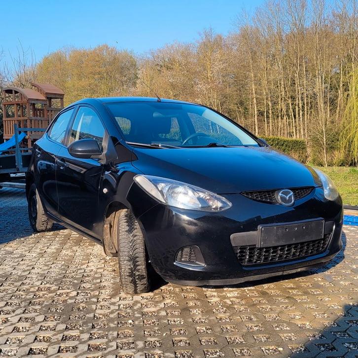 Mazda 2 noir - 1.4 hdi diesel - 2009 - 233066km, Auto's, Mazda, ABS, Airbags, Centrale vergrendeling, Elektrische buitenspiegels