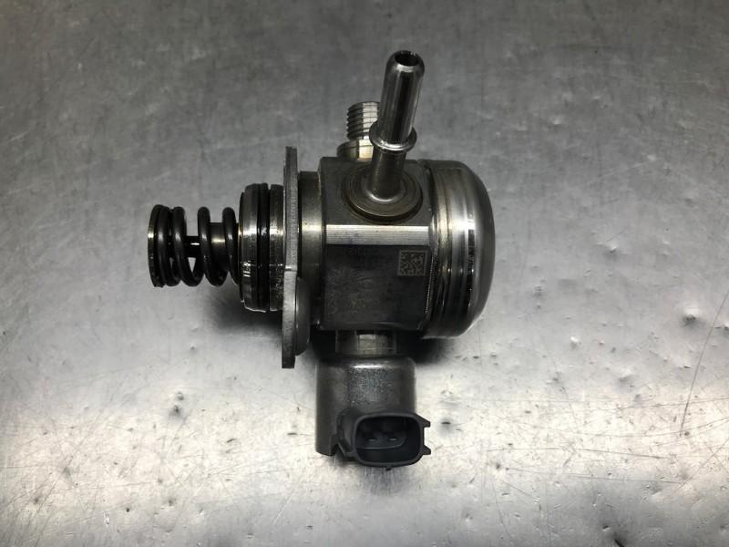 POMPE CARBURANT MECANIQUE Nissan Pulsar (C13) (01-2013/-), Robert Bosch AG, Utilisé, Robert-Bosch-Allee 1
74232  Abstatt, DE, Engineering@bosch.com