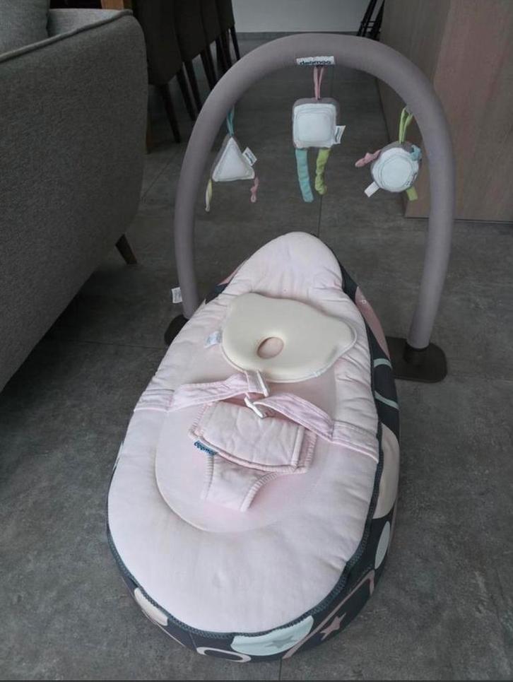 Doomoo nestje + gymboog, Enfants & Bébés, Relax bébé, Utilisé, Autres marques, Avec ceinture(s), Enlèvement ou Envoi