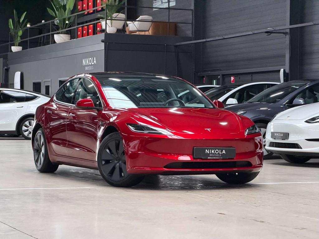 Tesla Model 3 HIGHLAND PREMIUM - REAR WHEEL DRIVE - LOW MILE, Auto's, Tesla, Automaat, Achterwielaandrijving, Gebruikt, Zwart