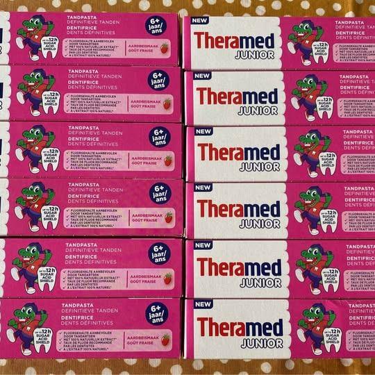 Tandpasta Theramed Junior aardbei smaak, Handtassen en Accessoires, Uiterlijk | Mondverzorging, Ophalen of Verzenden, Nieuw, Tandpasta