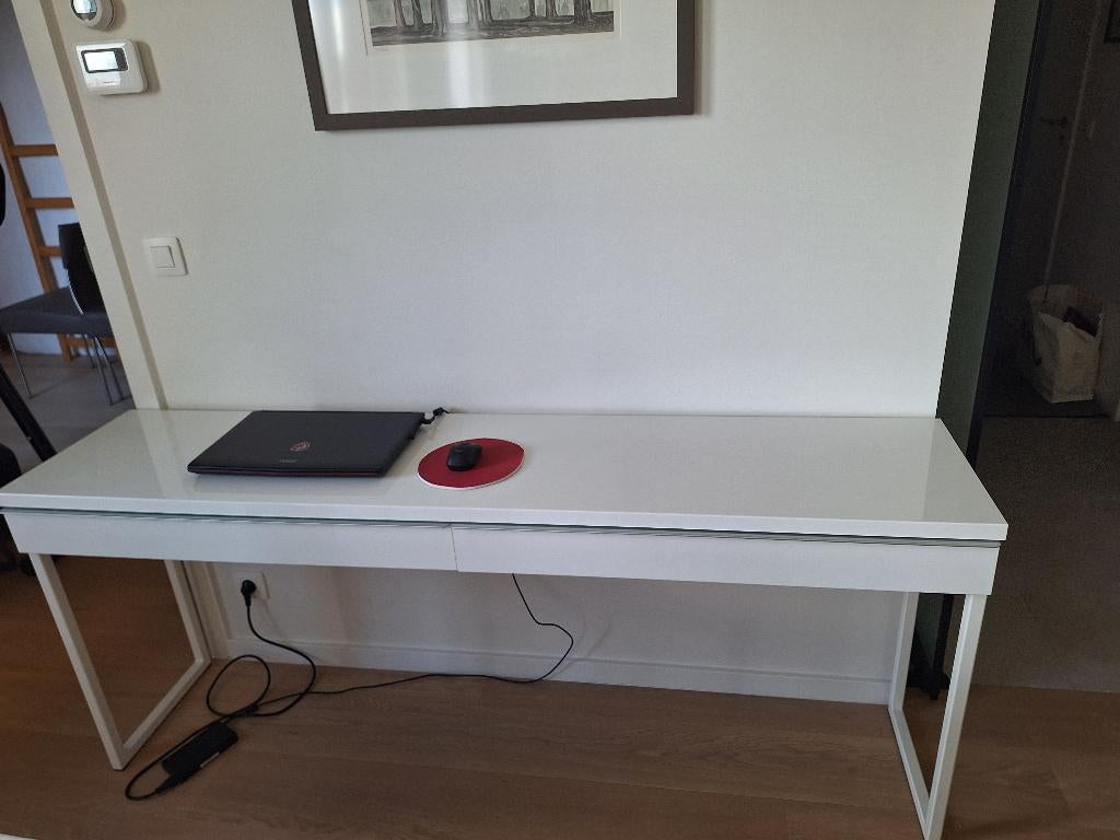 Bureau / side table, Ophalen, 180 cm, Zo goed als nieuw, IKEA
