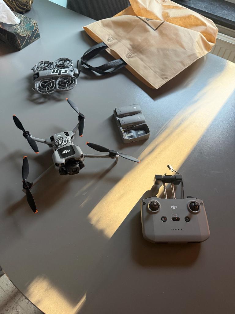 DJI Mini 5 pro, TV, Hi-fi & Vidéo, Drones, Moins de 250 g, Qualité supérieure, Comme neuf, 30 à 45 minutes