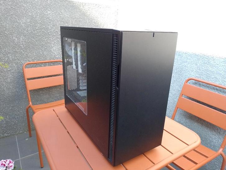 Stille Gaming PC – GTX 1080 | i7-6700k | 32GB RAM (DDR4), Informatique & Logiciels, Ordinateurs de bureau, Utilisé, 4 Ghz ou plus