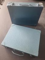 2 ijzeren vintage koffertjes, Enlèvement