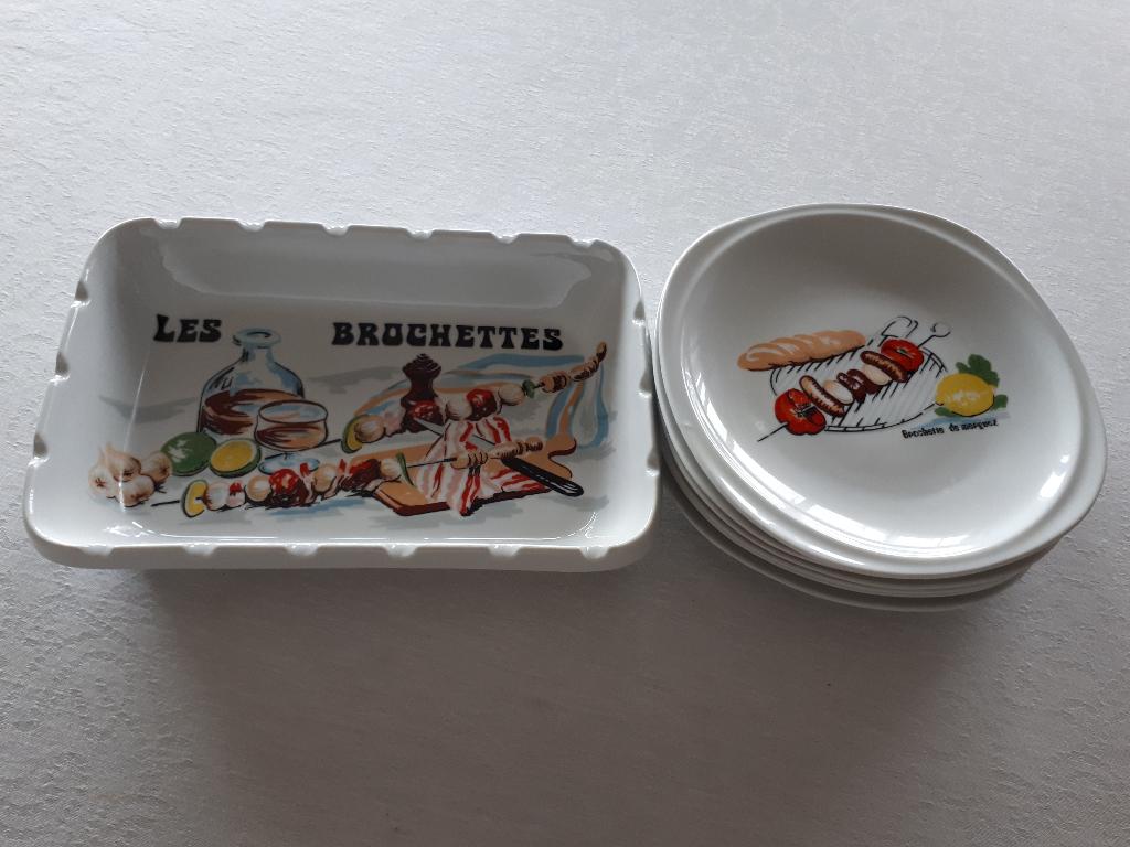 bol à brochettes + assiettes, Enlèvement ou Envoi, Porcelaine, Assiettes(s)