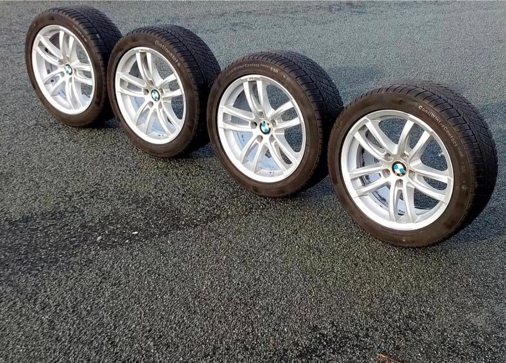 Très belles jantes BMW avec des pneus 245/45-18, Autos : Pièces & Accessoires, Pneus et Jantes, 18 pouces, Enlèvement, Utilisé