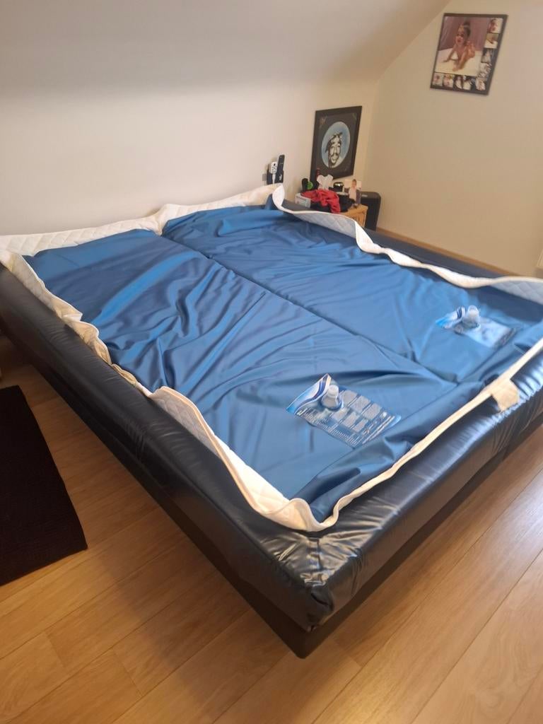 Volledig new waterbed met Nieuwe duo gestabiliseerde matras!, Huis en Inrichting, Slaapkamer | Waterbedden, Zo goed als nieuw