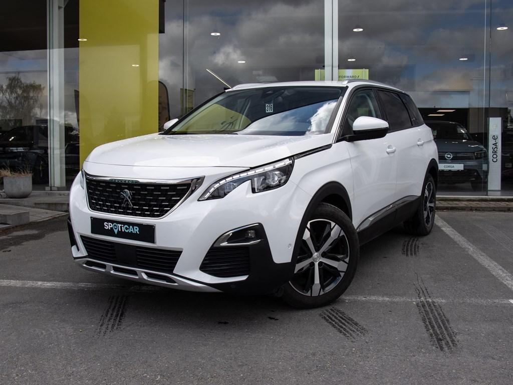 Peugeot 5008 1.2 PureTech |CAMERA|NAVIGATIE|TREKHAAK, Automaat, Wit, 5 zetels, 97 kW