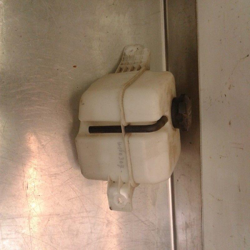 VASE D'EXPANSION Kia Carens III (FG) (01-2006/06-2013), Utilisé, Kia