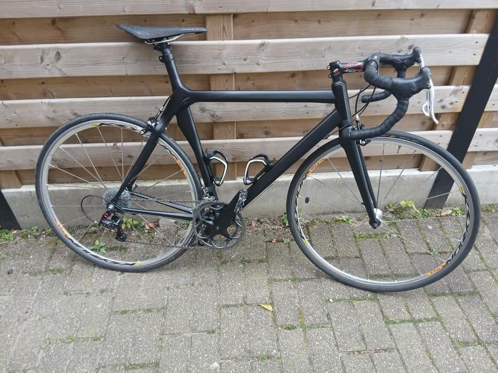 Carbon koersfiets, Ophalen, Carbon