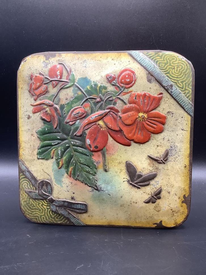 Ancienne boîte pub biscuits Victoria (Bruxelles), Collections, Boîte en métal, Utilisé, Biscuits, Enlèvement ou Envoi