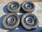 VW Tiguan banden + wielen in nieuwstaat mod 2017 - 2024, Auto-onderdelen, Banden en Velgen, Ophalen, Banden en Velgen, 17 inch