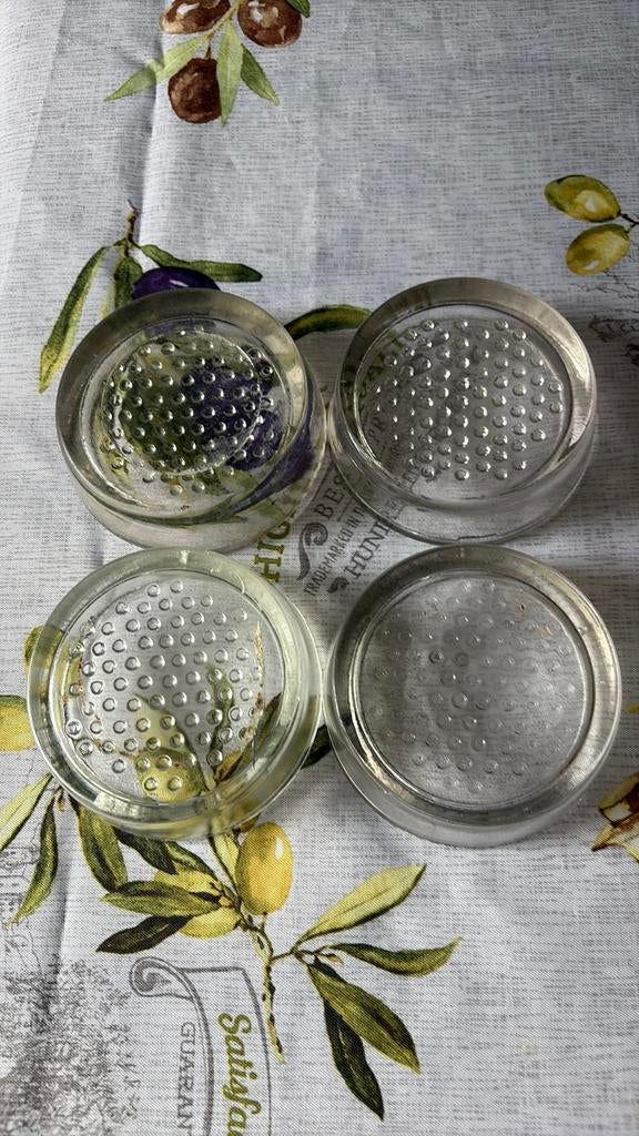 Glazen badpoten..., Ophalen