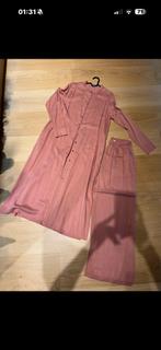 Damesset maat 40 M/L, Kleding | Dames, Gelegenheidskleding, Overige typen, Zo goed als nieuw, Roze, Ophalen