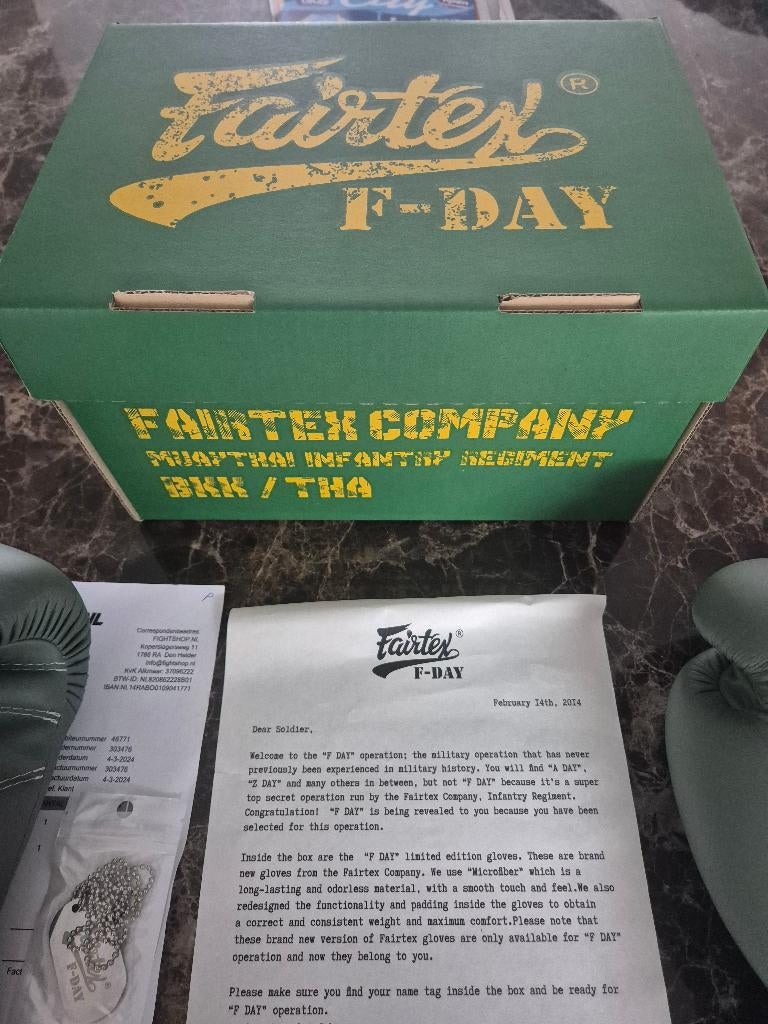 Kickbokshandschoenen, Sports & Fitness, Sports de combat & Self-défense, Enlèvement, Neuf, Autres, Protection pour arts martiaux