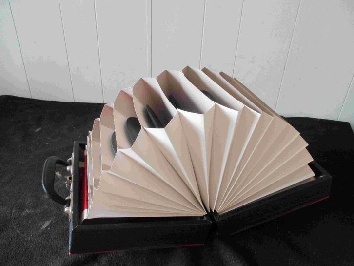 singles in koffertje, Cd's en Dvd's, Vinyl Singles, Gebruikt, Single, Ophalen of Verzenden