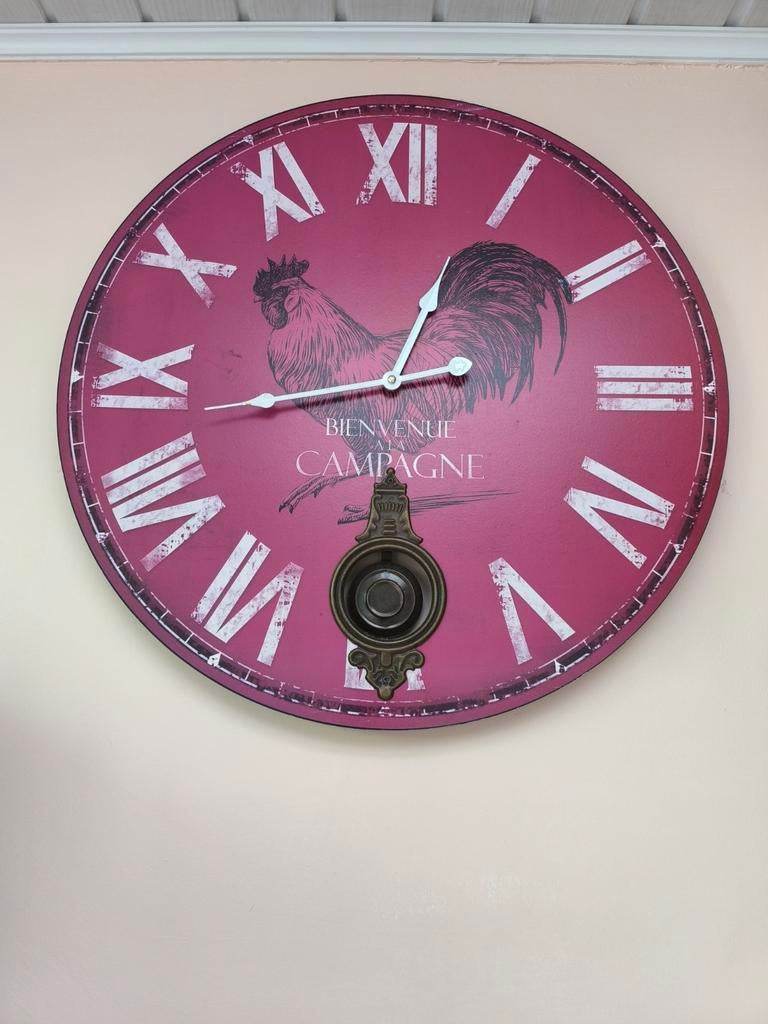 Grande horloge murale, Horloge murale