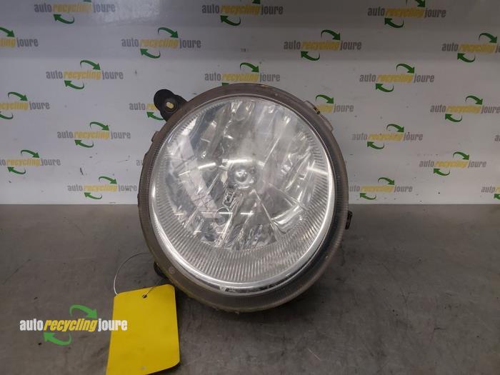 Koplamp rechts van een Jeep Patriot, Auto-onderdelen, Verlichting, Jeep, Gebruikt, 3 maanden garantie