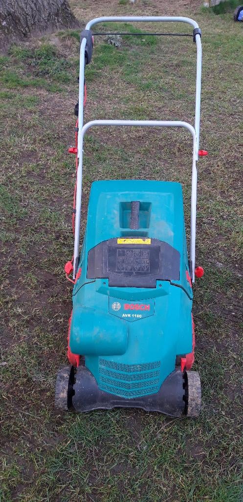 Scarificateur électrique marque Bosch, Jardin & Terrasse, Scarificateurs, Enlèvement, Utilisé, Électrique, BOSCH