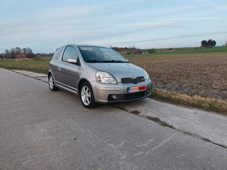 Toyota Yaris TS 2004, Autos, Toyota, Particulier, Yaris, Android Auto, Apple Carplay, Bluetooth, Verrouillage central, Rétroviseurs électriques