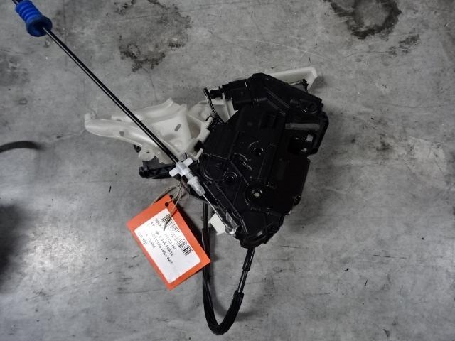 PORTIERSLOT RECHTS ACHTER Passat (3C2) (5N0839016G), Auto-onderdelen, Carrosserie, Volkswagen, Achter, Rechts, Gebruikt