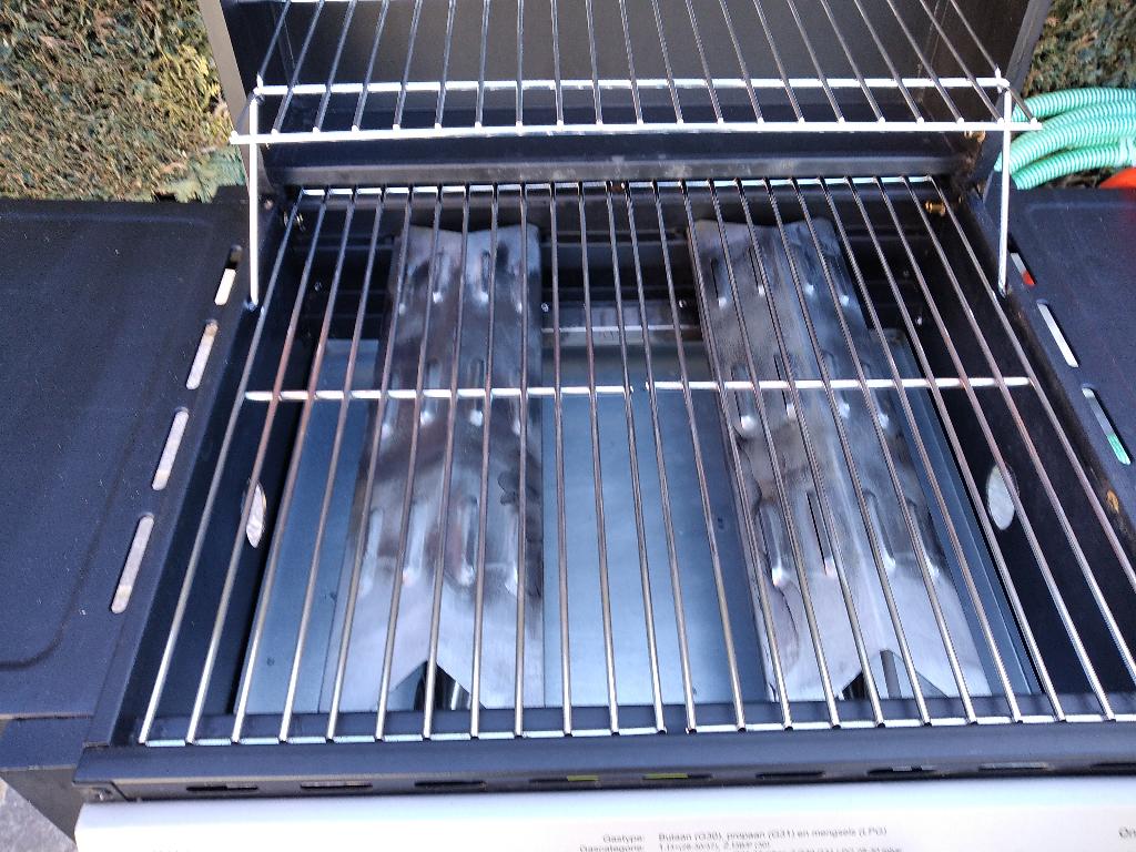 A vendre barbecue gaz neuf, Tuin en Terras, Gasbarbecues, Zo goed als nieuw, Ophalen